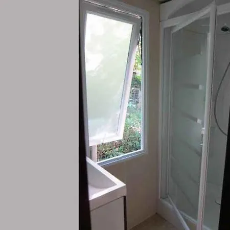 Kemp Le Moulin De David -gaugeac Monpazier 24540 - -mobil-home 3 Et 2