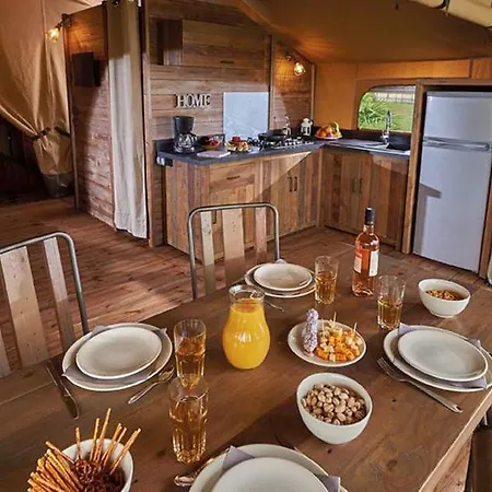 Kemp Le Moulin De David -gaugeac Monpazier 24540 - -mobil-home 3 Et 2